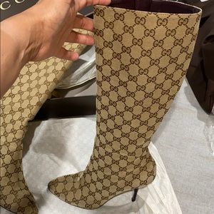 Gucci limited edition Gprints with duffle bag box